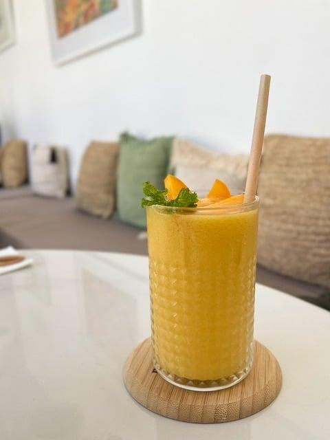 Citronové smoothie s vločkami a chia jako zdravá snídaně