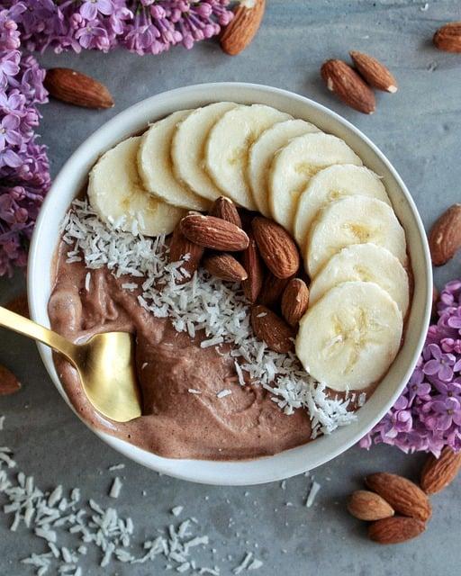 Smoothie Bowl: Low Carb Snídaně plná Vitamínů!