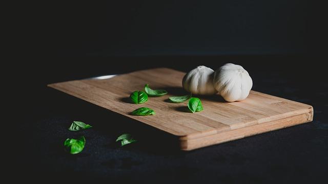 Jak bezpečně konzumovat veganské jídlo s ohledem na tofu a lepek?